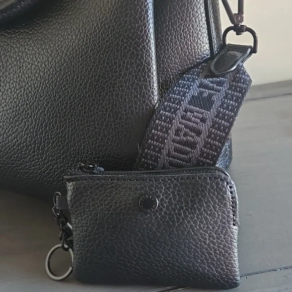 Steve Madden BShiloh Black/Black Tote with Mini Pouch - Picture 10 of 13